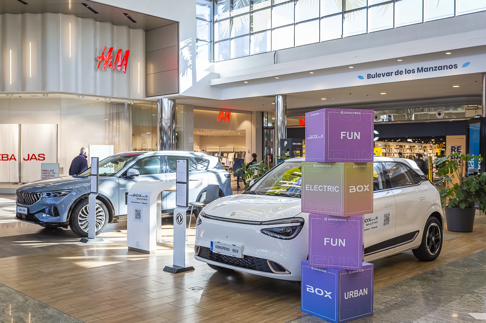 Desembarco nacional de Dongfeng & Voyah en centros comerciales